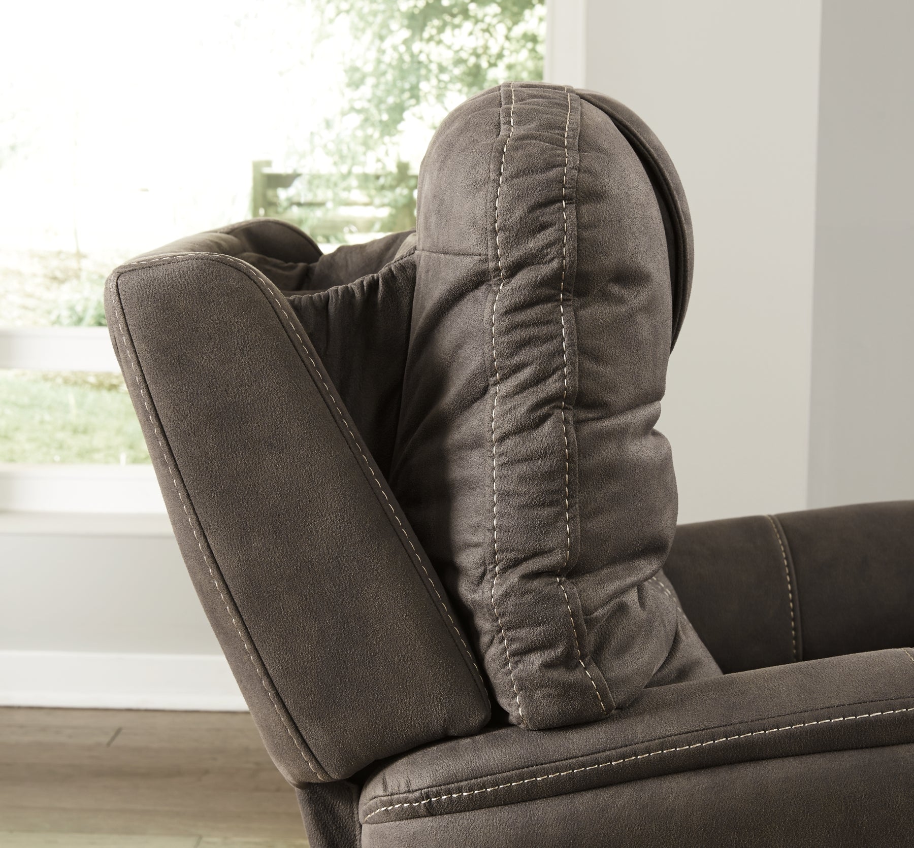 Ballister Power Lift Recliner Signature Design by Ashley®