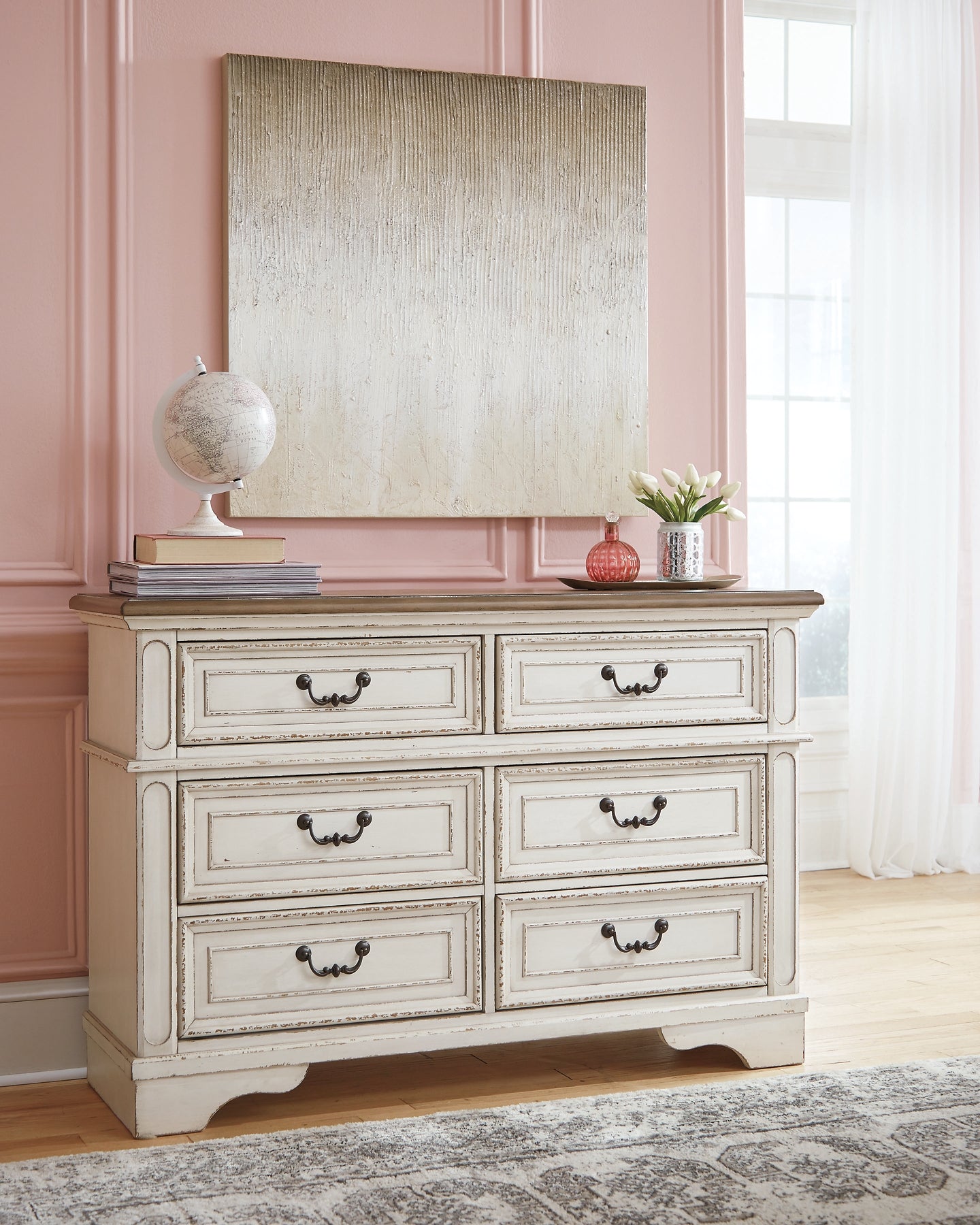 Realyn Dresser Signature Design by Ashley®