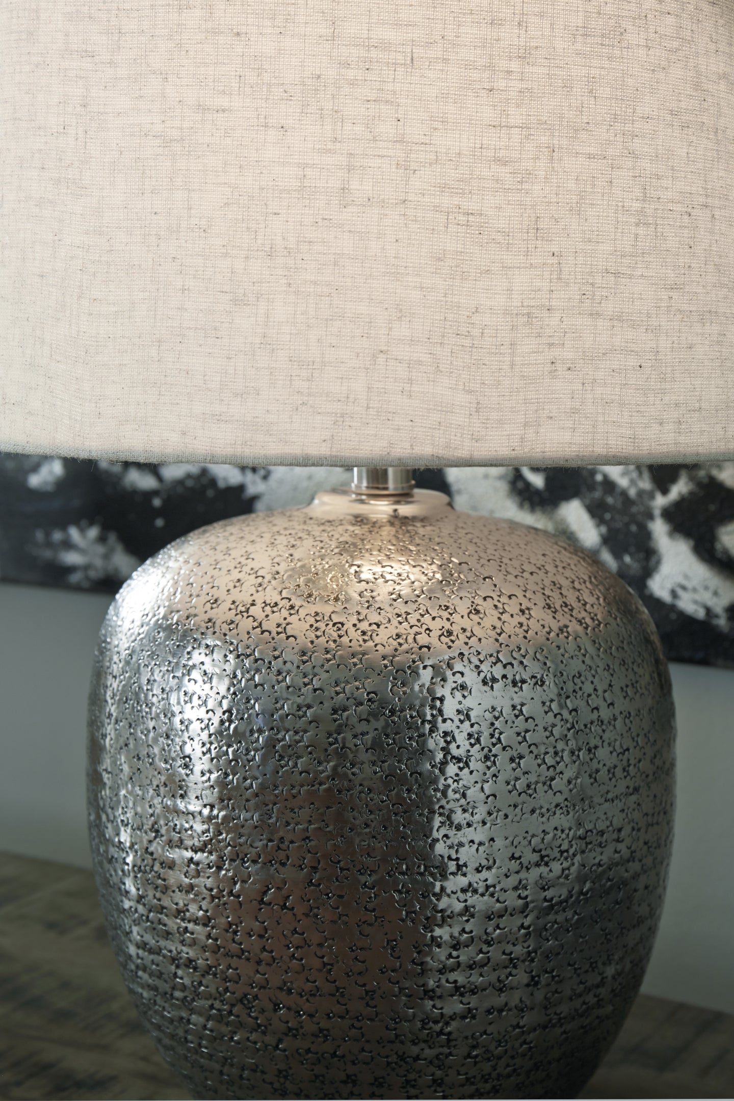 Magalie Metal Table Lamp (1/CN) Signature Design by Ashley®