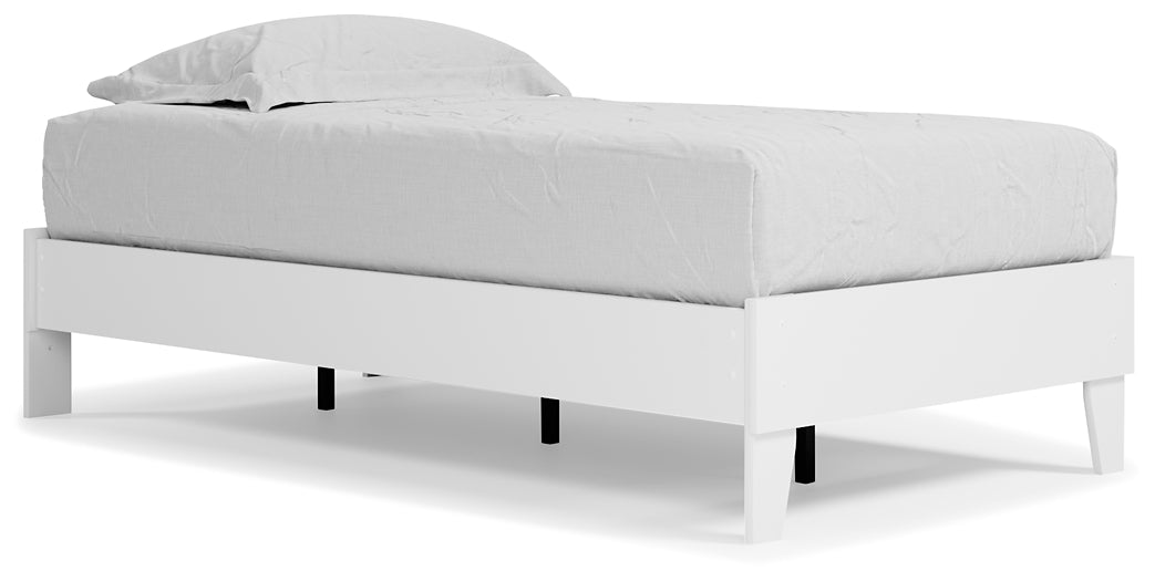 Piperton  Platform Bed Signature Design by Ashley®