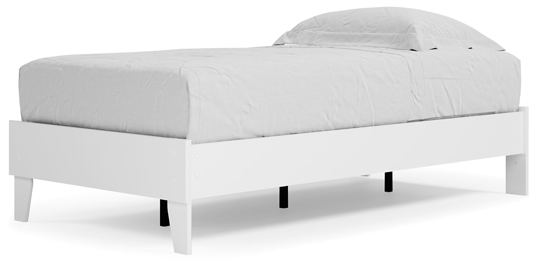 Piperton  Platform Bed Signature Design by Ashley®