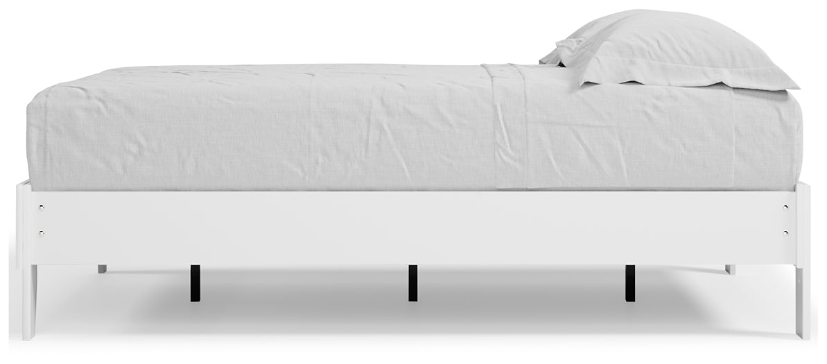 Piperton  Platform Bed Signature Design by Ashley®