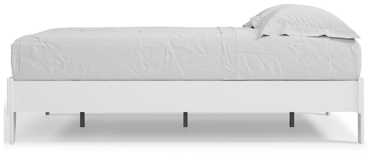 Piperton  Platform Bed Signature Design by Ashley®