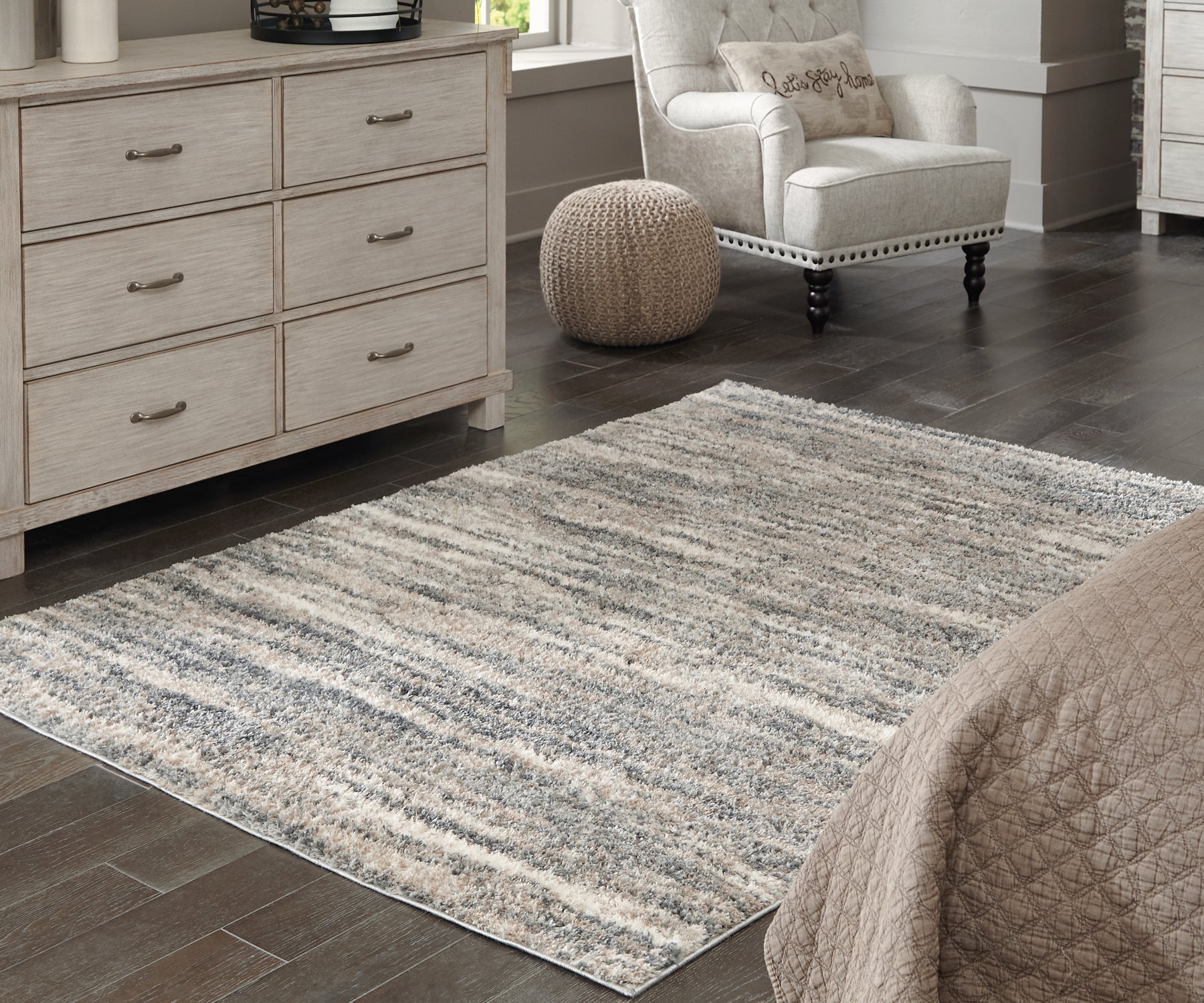 Gizela Large Rug Signature Design by Ashley®