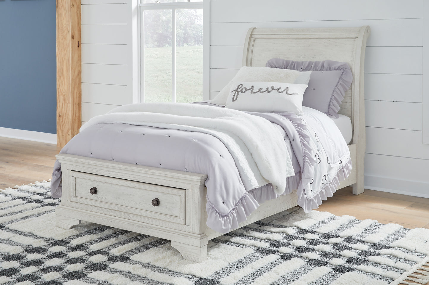 Robbinsdale  Sleigh Bed With Storage Signature Design by Ashley®