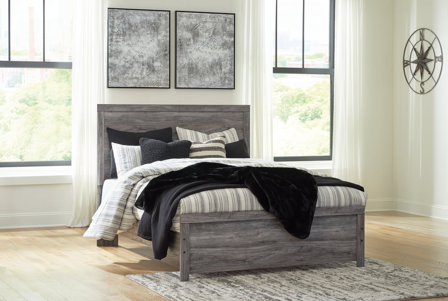 Bronyan  Panel Bed Signature Design by Ashley®