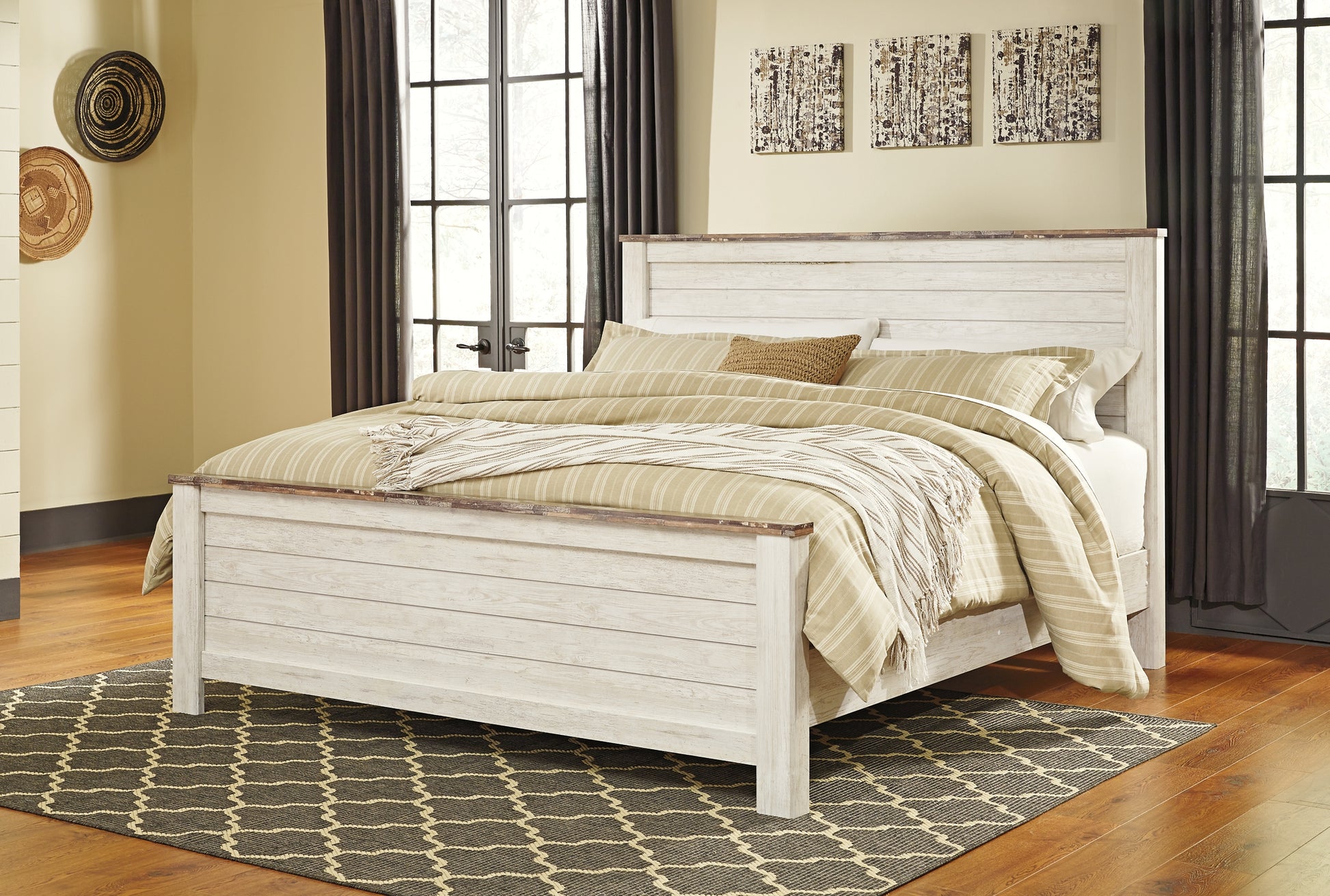 Willowton  Panel Bed With Mirrored Dresser, Chest And 2 Nightstands Signature Design by Ashley®