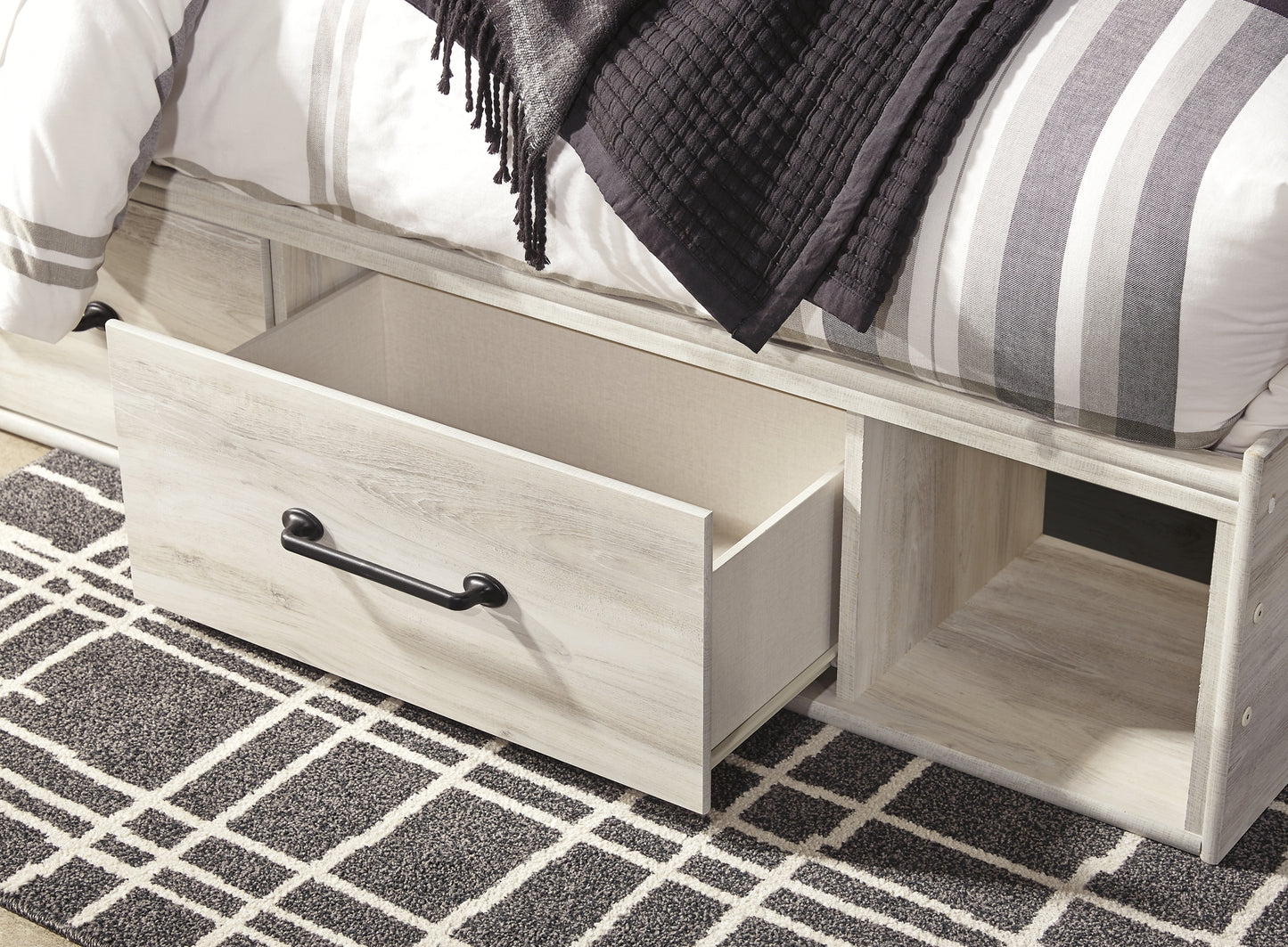 Cambeck  Panel Bed With 2 Storage Drawers With Mirrored Dresser And 2 Nightstands Signature Design by Ashley®