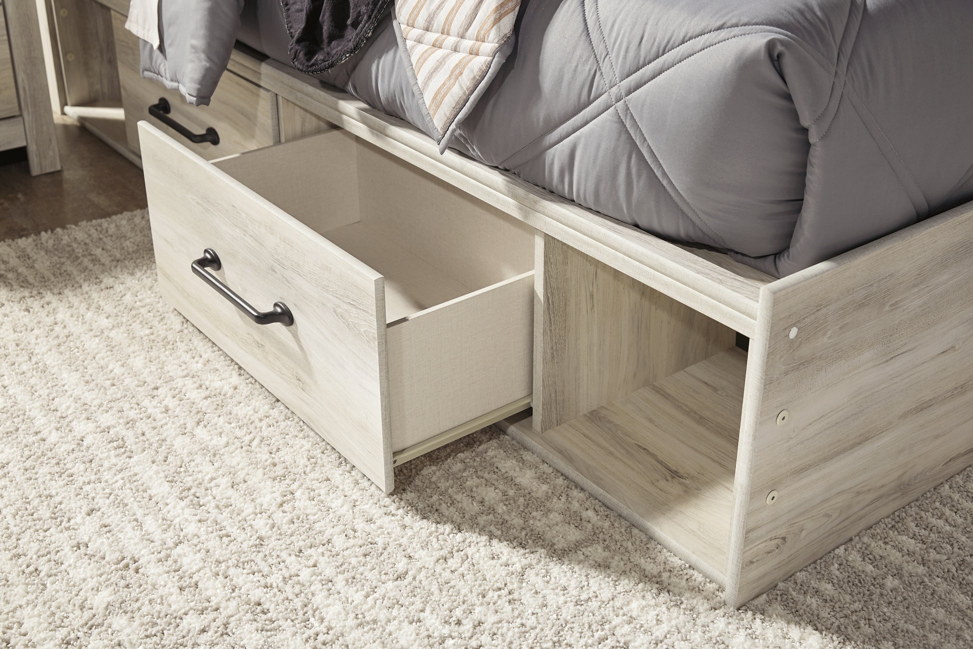 Cambeck  Panel Bed With 2 Storage Drawers With Mirrored Dresser, Chest And Nightstand Signature Design by Ashley®