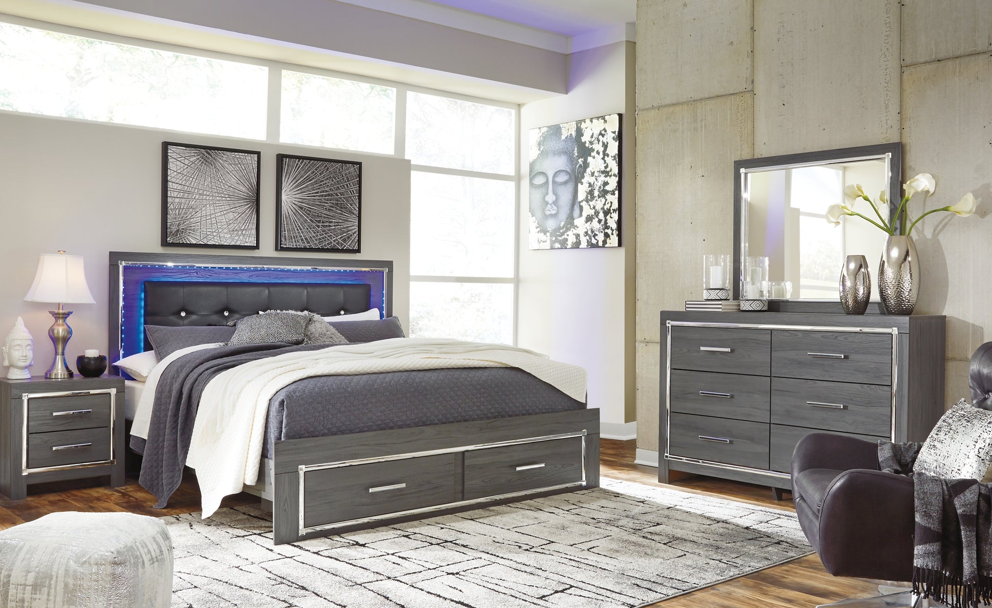 Lodanna  Panel Bed With 2 Storage Drawers With Mirrored Dresser Signature Design by Ashley®