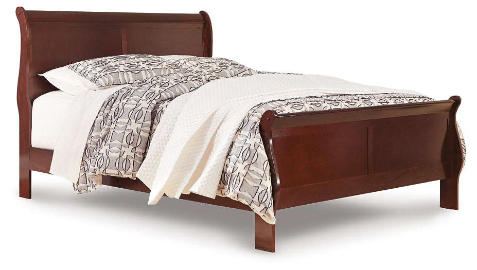 Alisdair  Sleigh Bed With Mirrored Dresser And Chest Signature Design by Ashley®