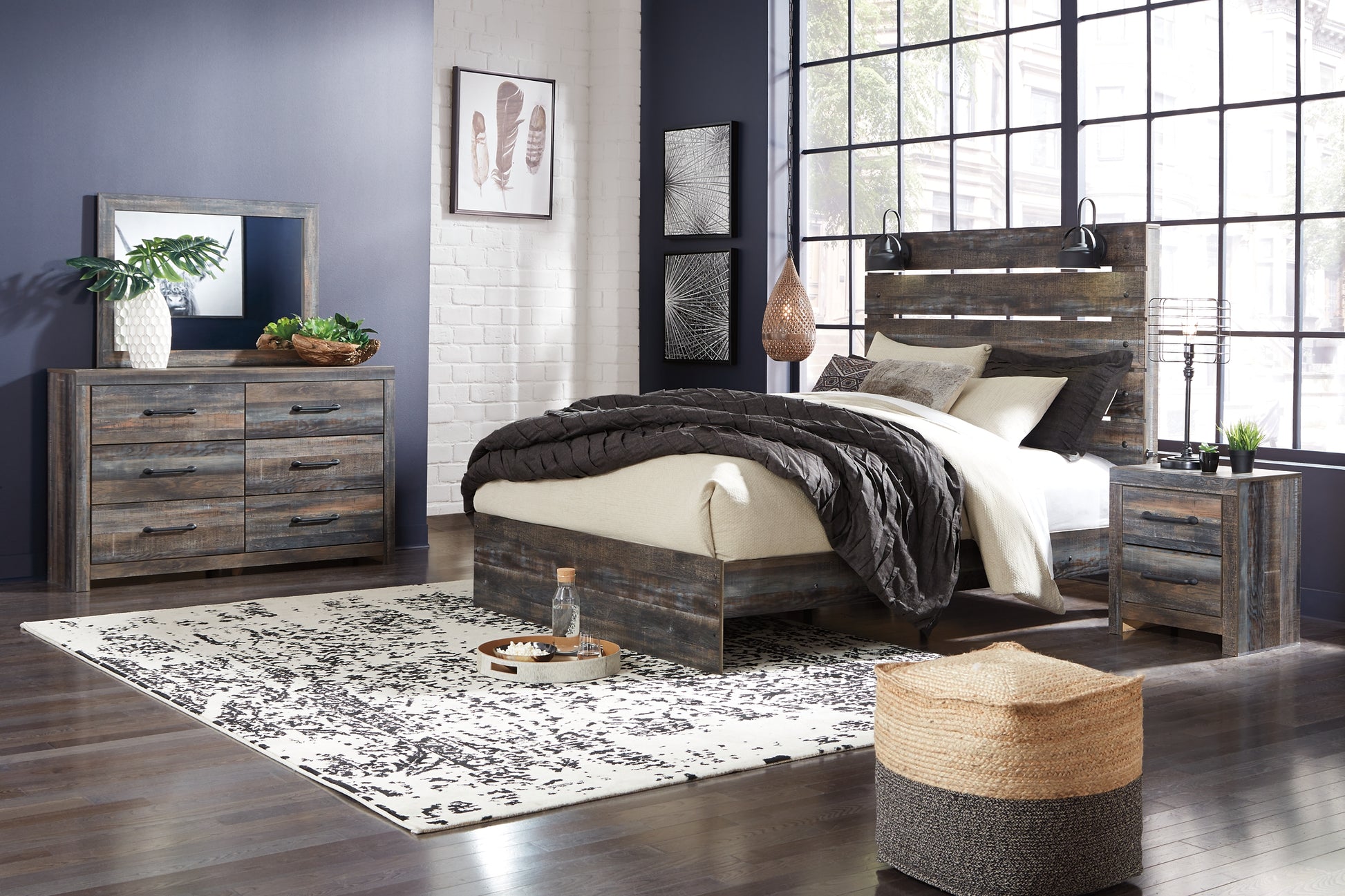 Drystan  Panel Bed With Mirrored Dresser And Chest Signature Design by Ashley®