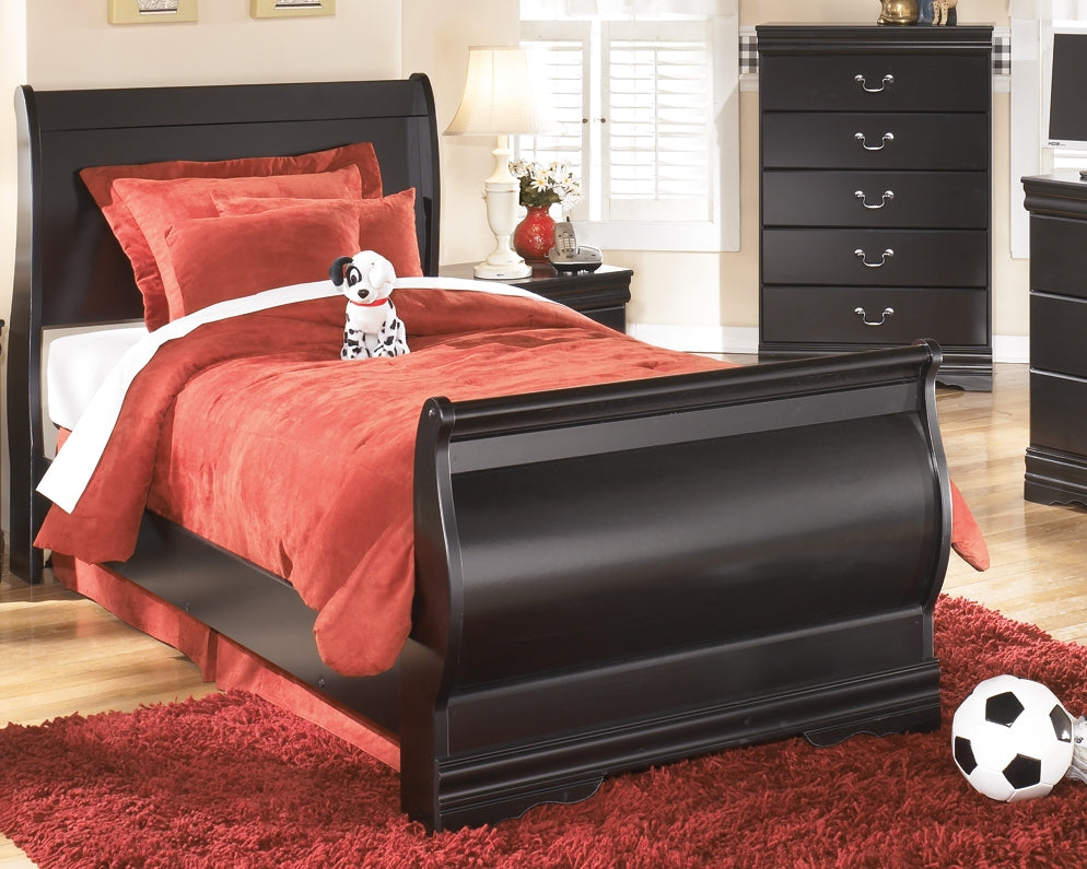 Huey Vineyard  Sleigh Bed Signature Design by Ashley®