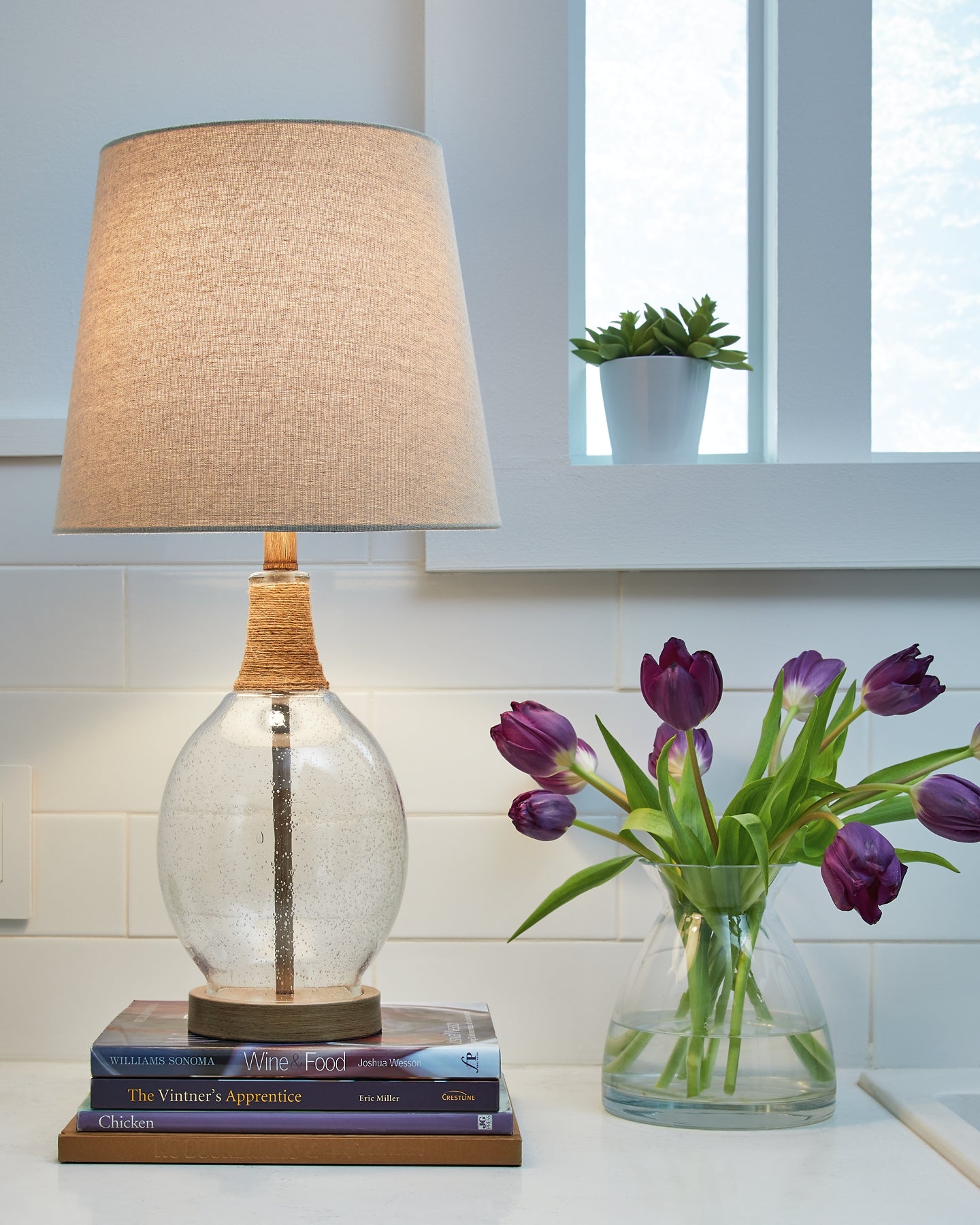 Clayleigh Glass Table Lamp (2/CN) Signature Design by Ashley®