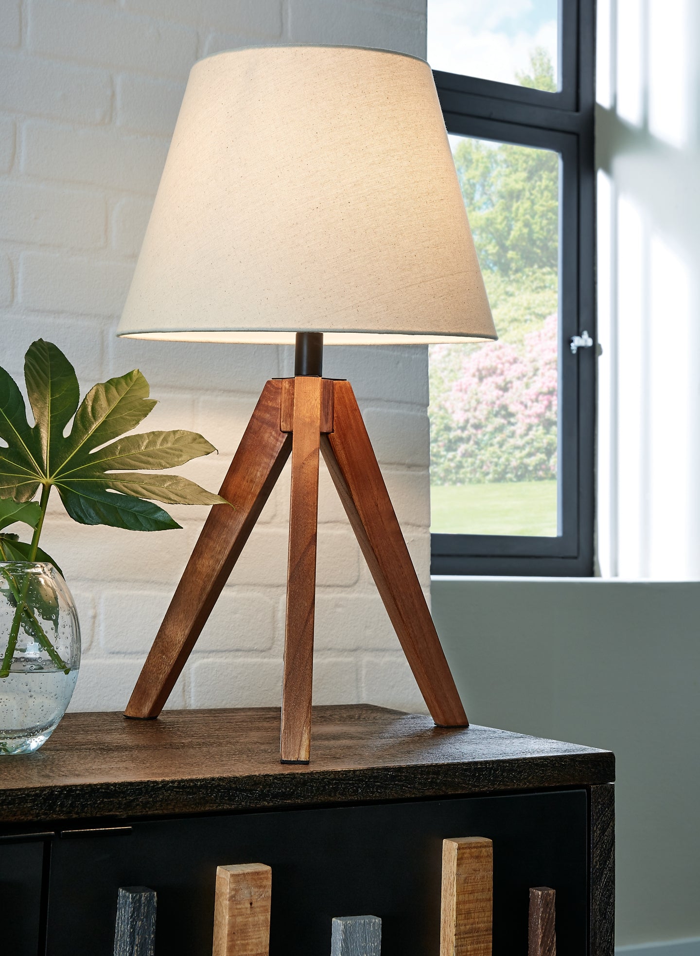 Laifland Wood Table Lamp (2/CN) Signature Design by Ashley®