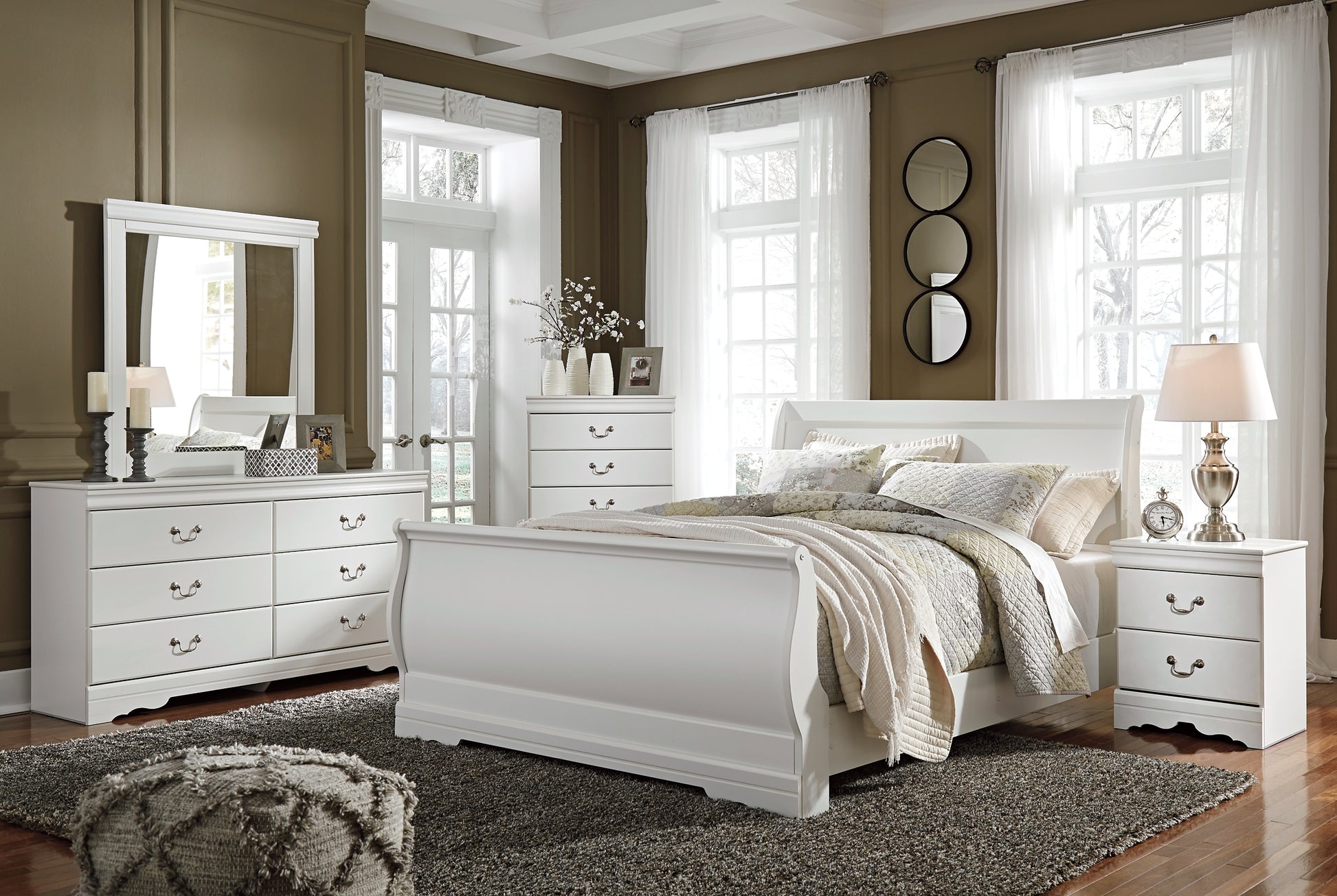 Anarasia Queen Sleigh Bed with Mirrored Dresser, Chest and Nightstand Signature Design by Ashley®