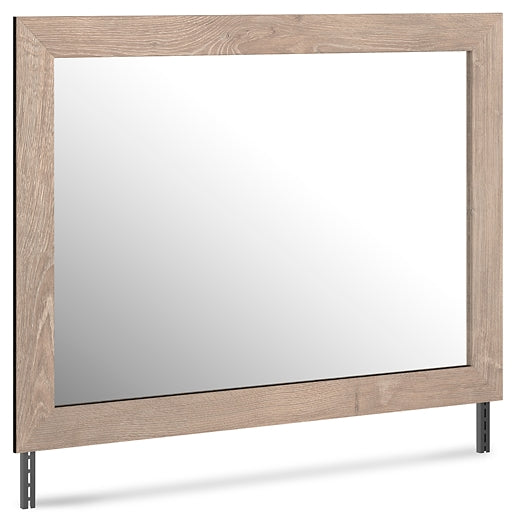 Senniberg Bedroom Mirror Signature Design by Ashley®