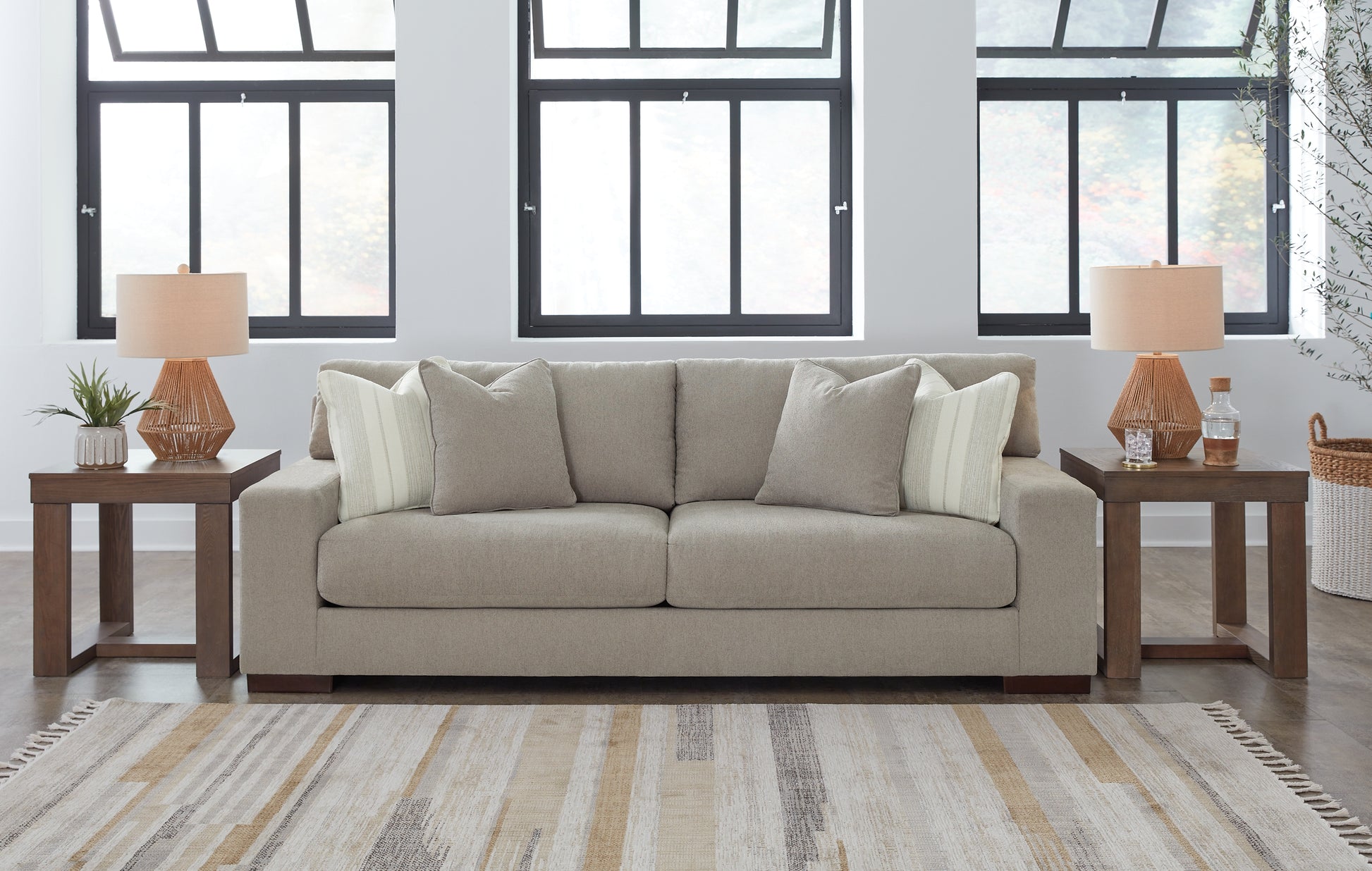 Maggie Sofa Signature Design by Ashley®