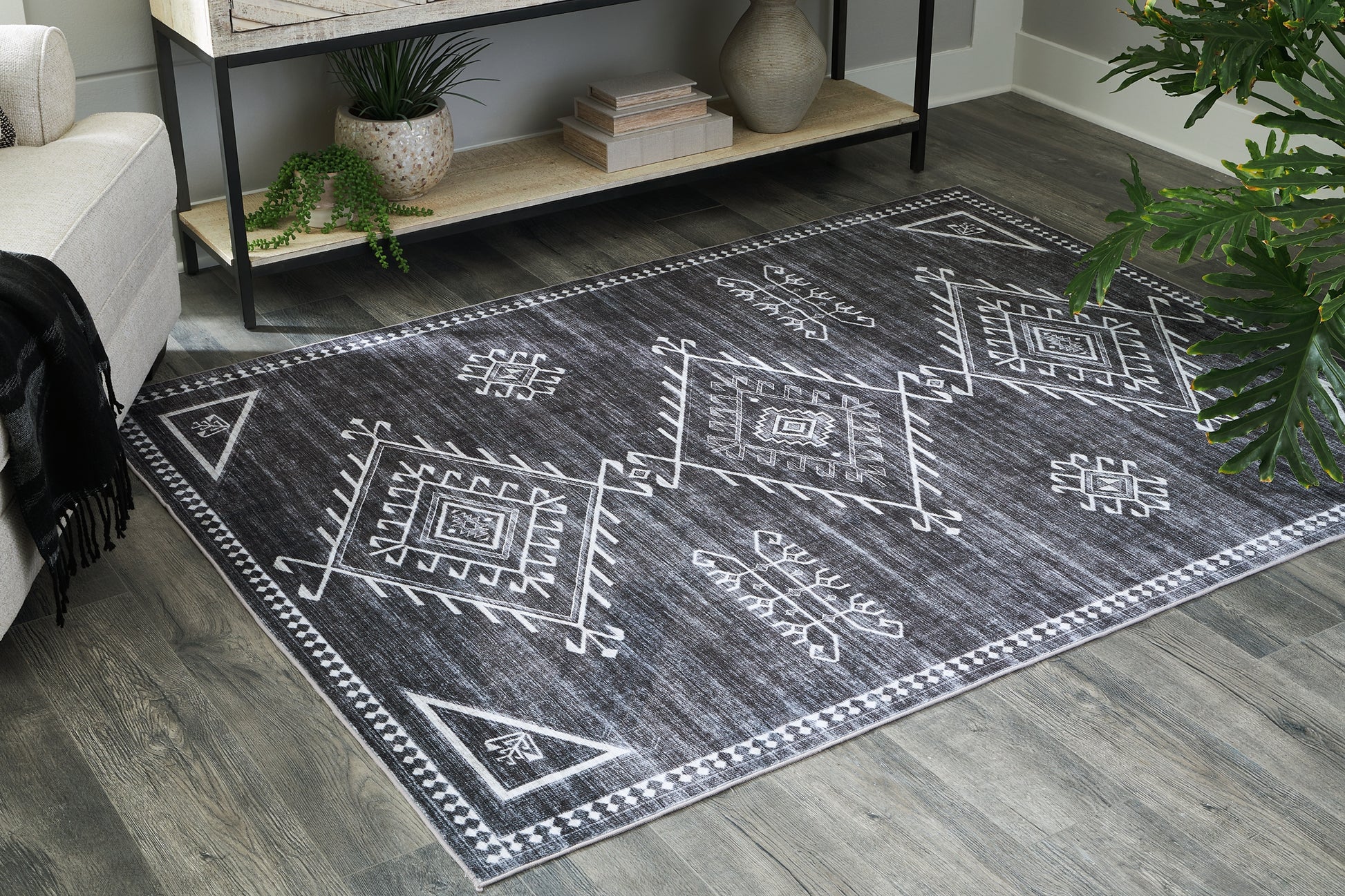 Arloman Washable Medium Rug Signature Design by Ashley®