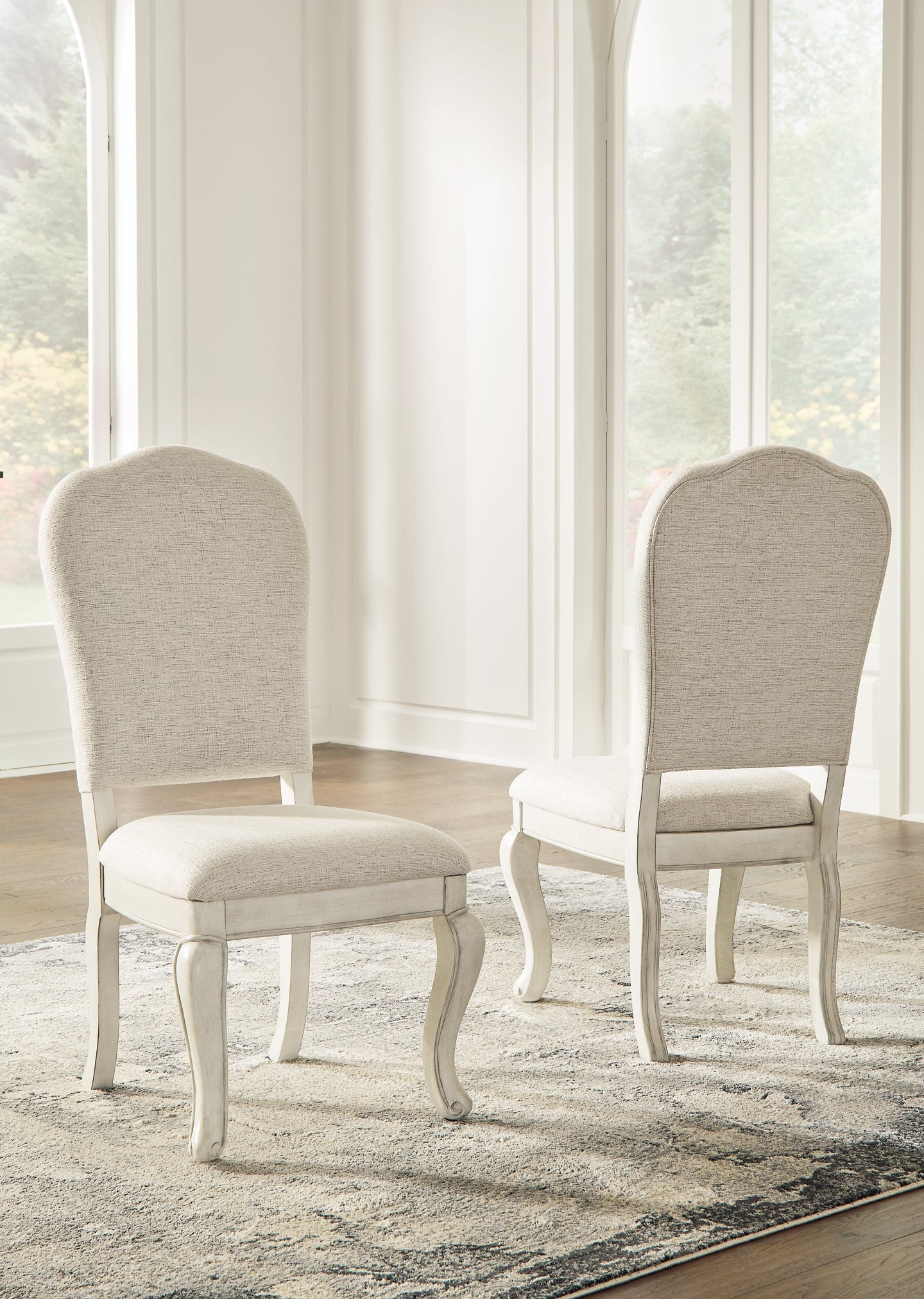 Arlendyne Dining UPH Side Chair (2/CN) Signature Design by Ashley®