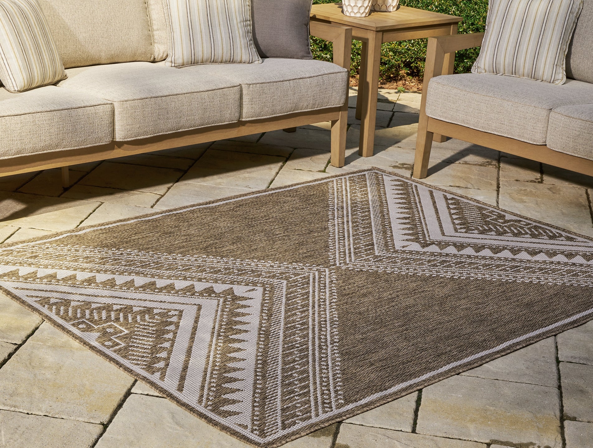 Dunsler Medium Rug Signature Design by Ashley®