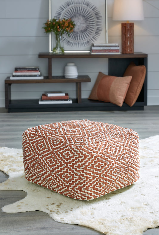 Brynnsen Pouf Signature Design by Ashley®