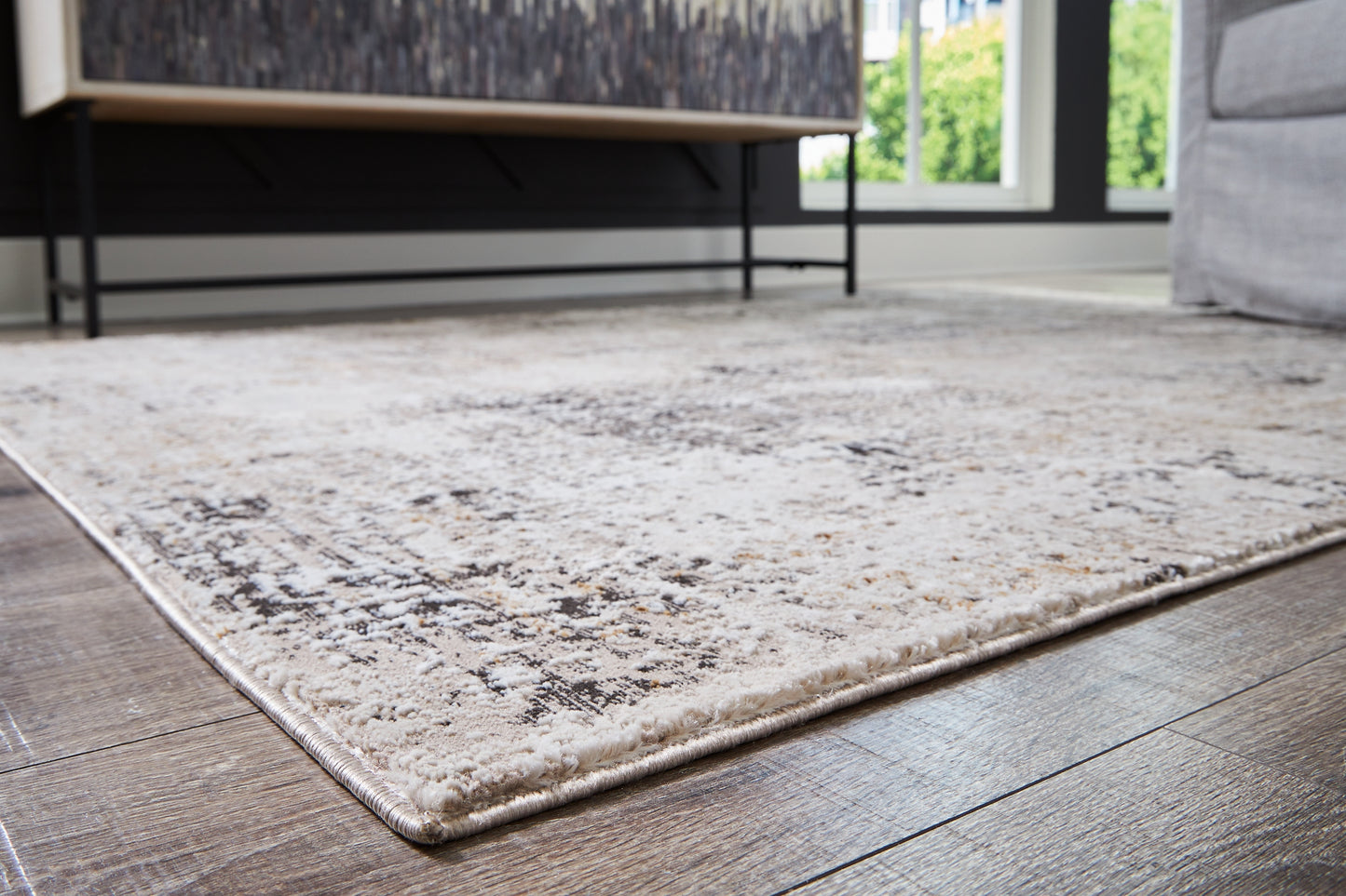 Elaning Medium Rug Signature Design by Ashley®