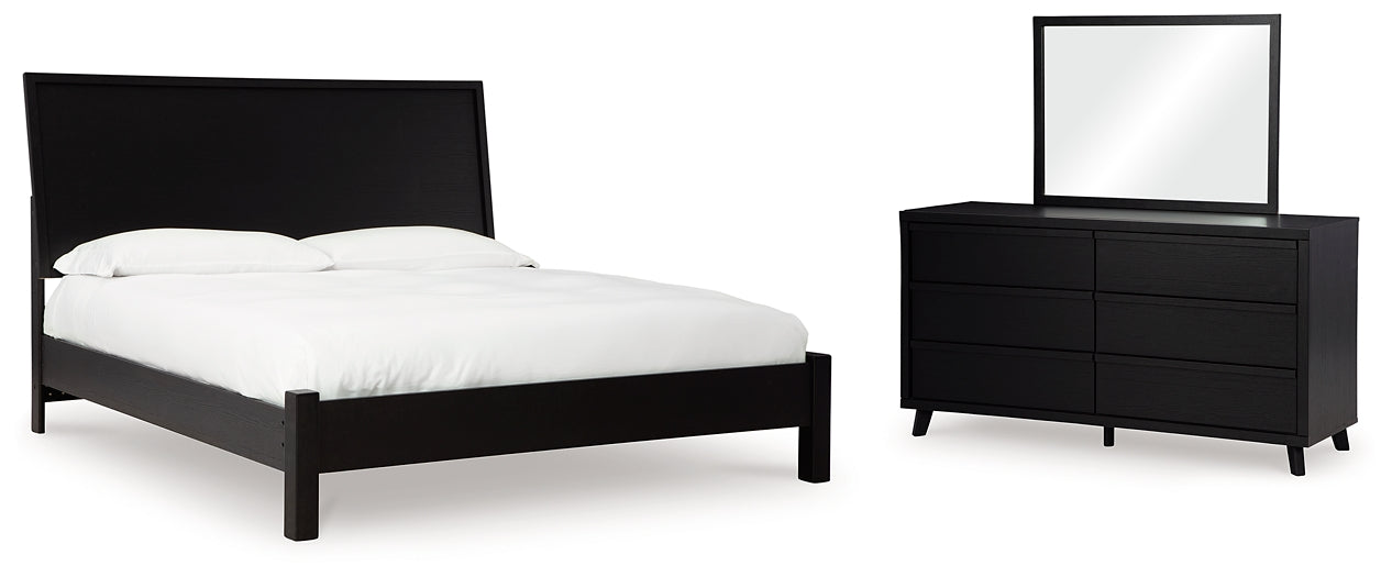 Danziar Queen Panel Bed with Mirrored Dresser Signature Design by Ashley®