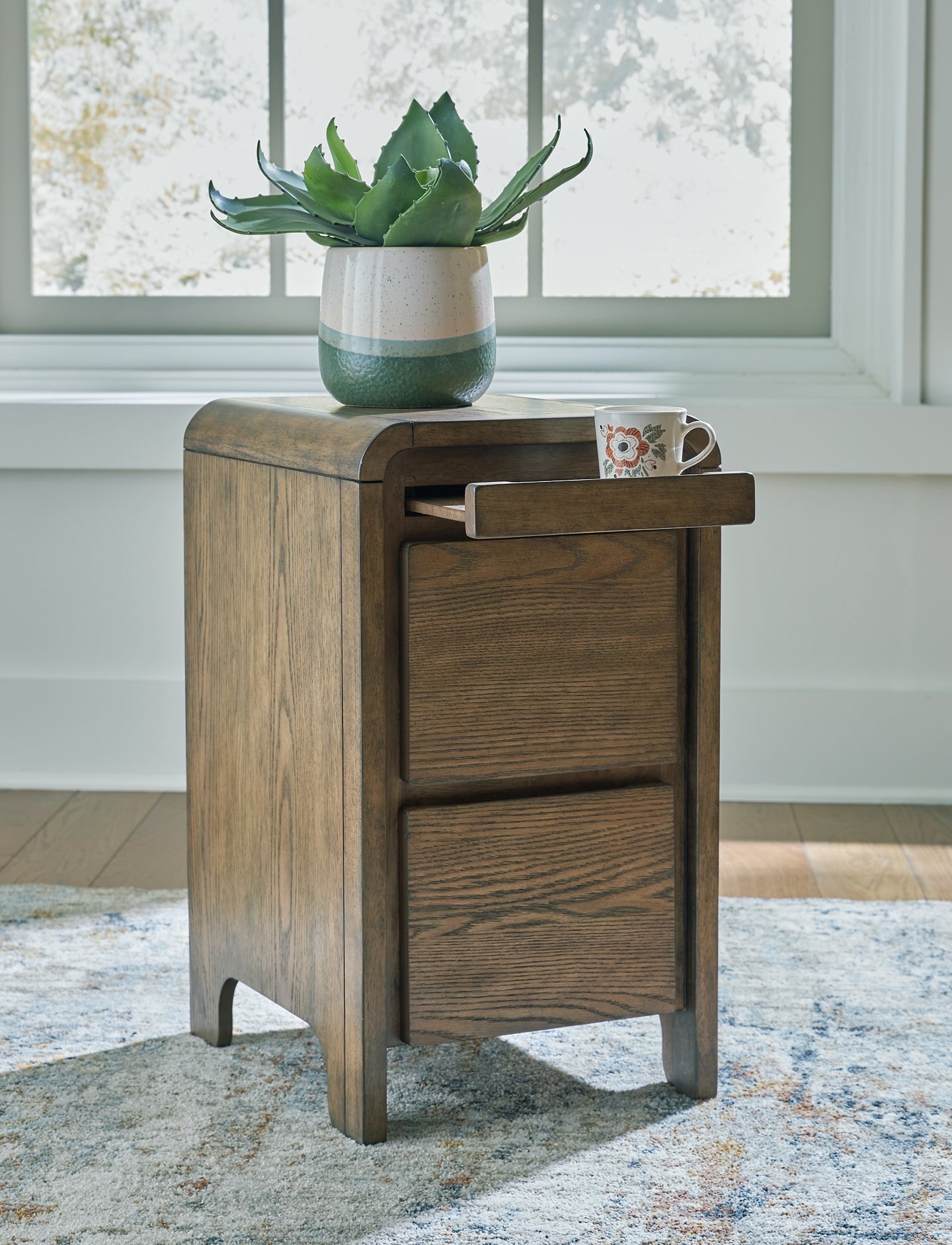 Jensworth Accent Table Signature Design by Ashley®