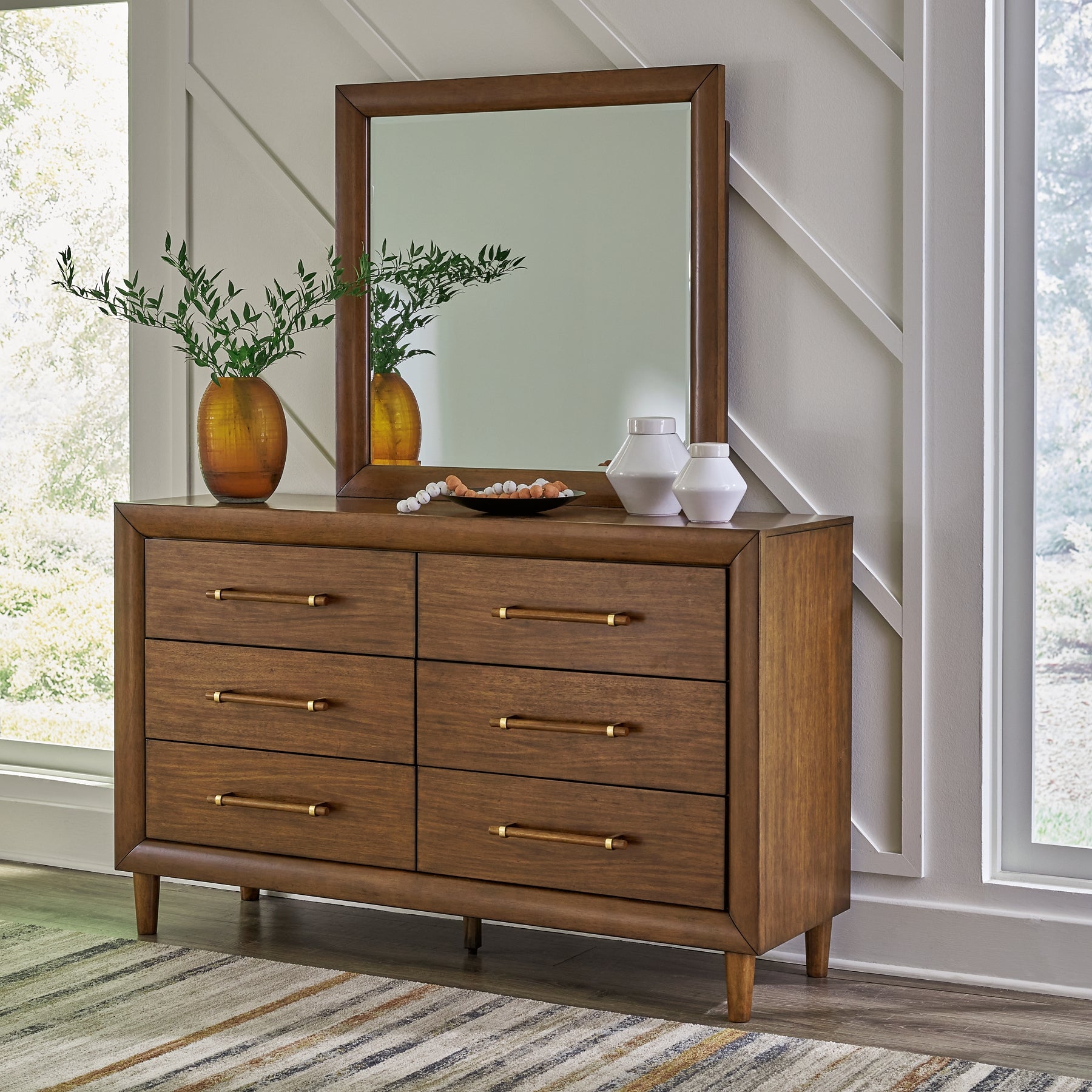 Lyncott Dresser and Mirror Signature Design by Ashley®