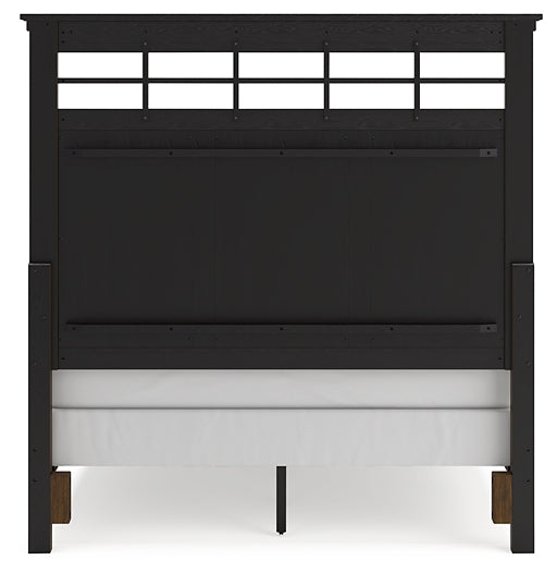 Shawbeck  Panel Bed Benchcraft®