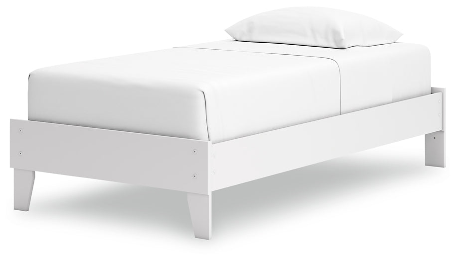 Hallityn  Platform Bed Signature Design by Ashley®