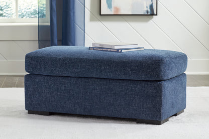 Evansley Ottoman Benchcraft®