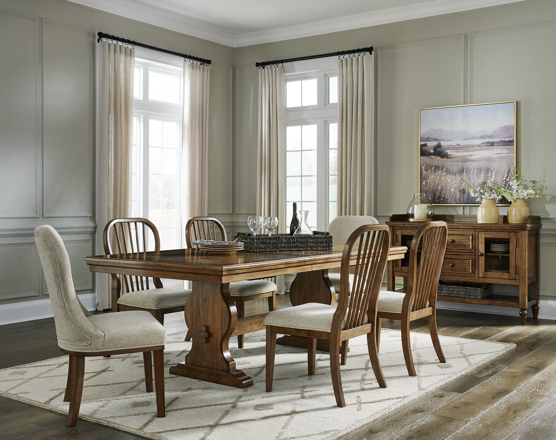 Sturlayne Dining Table and 6 Chairs Benchcraft®