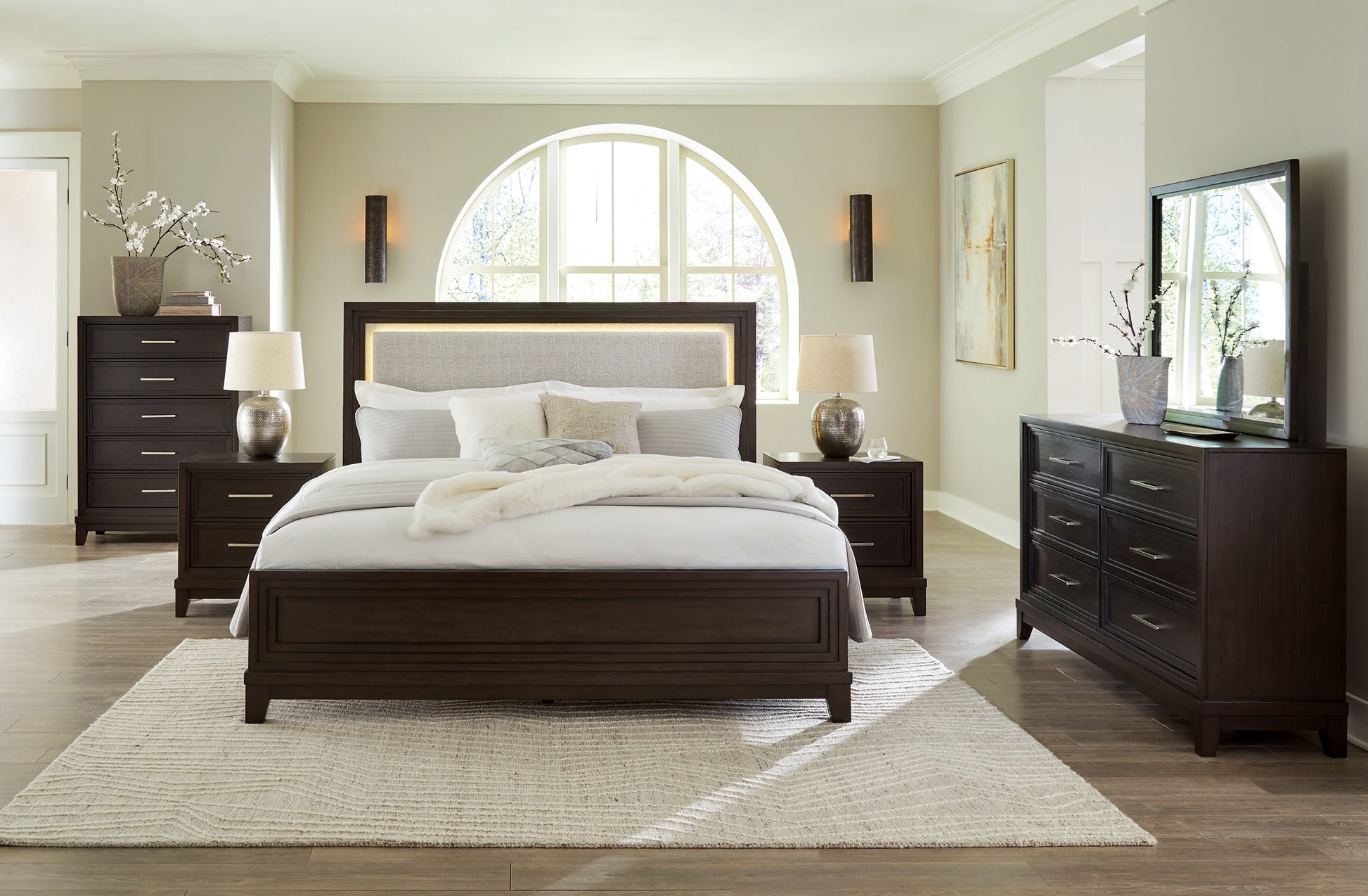 Neymorton Queen Upholstered Panel Bed with Mirrored Dresser and 2 Nightstands Signature Design by Ashley®