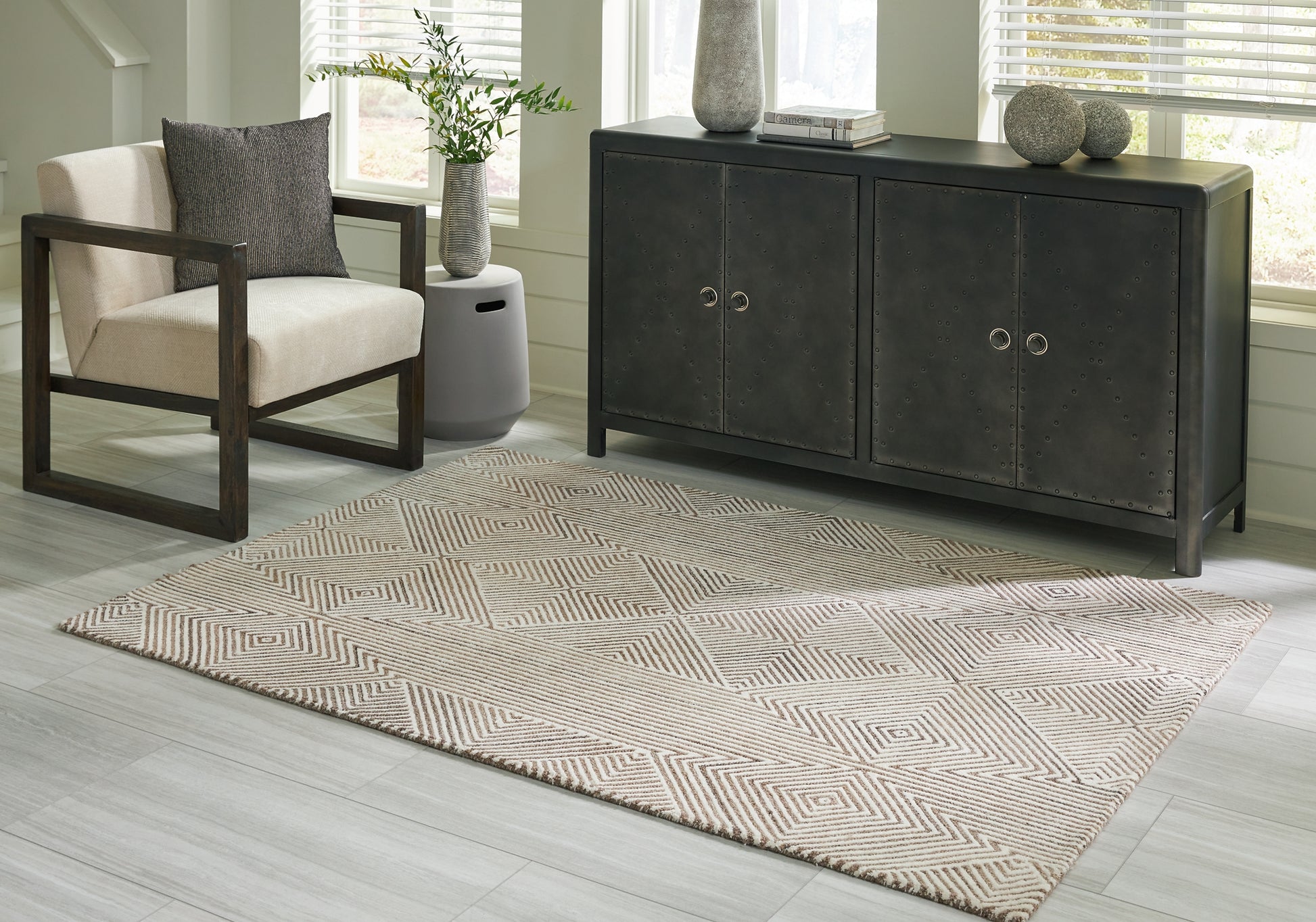 Jadott Medium Rug Signature Design by Ashley®