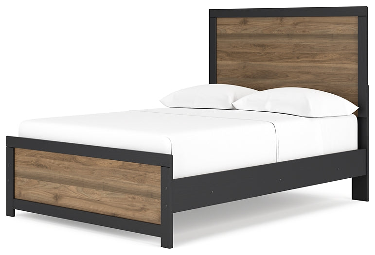 Vertani Full Panel Bed with Dresser Signature Design by Ashley®