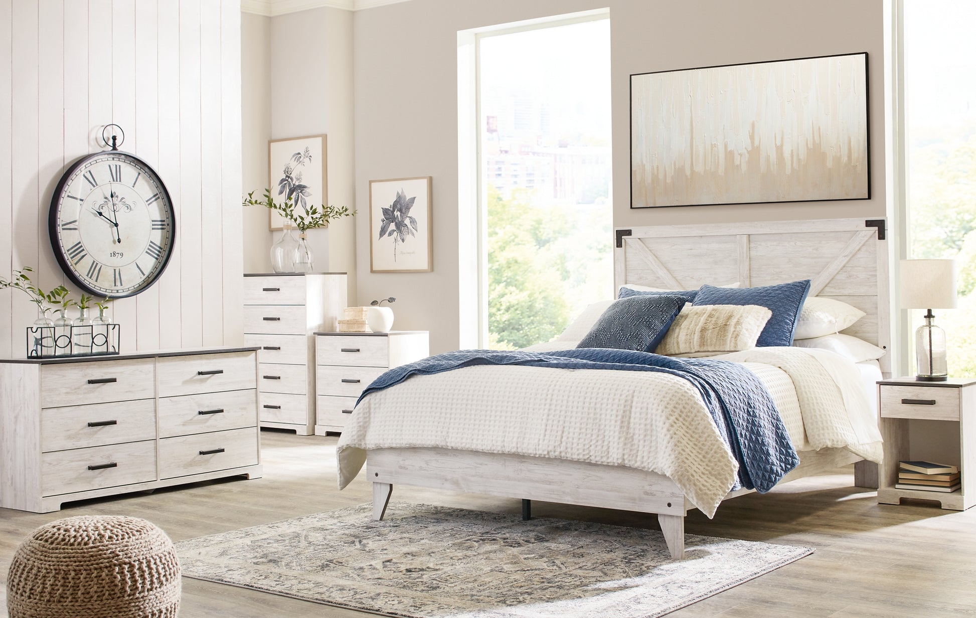 Shawburn Full Platform Bed with Dresser Signature Design by Ashley®