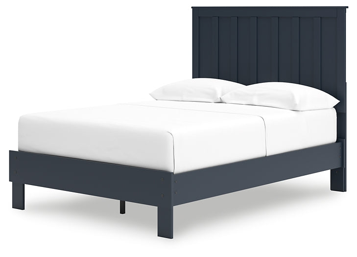 Simmenfort  Platform Bed Signature Design by Ashley®