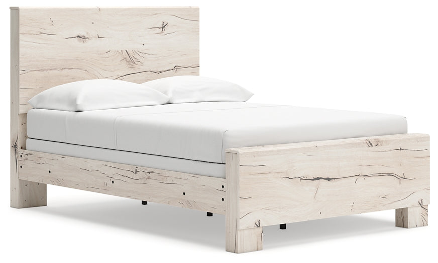 Lawroy  Panel Bed Benchcraft®