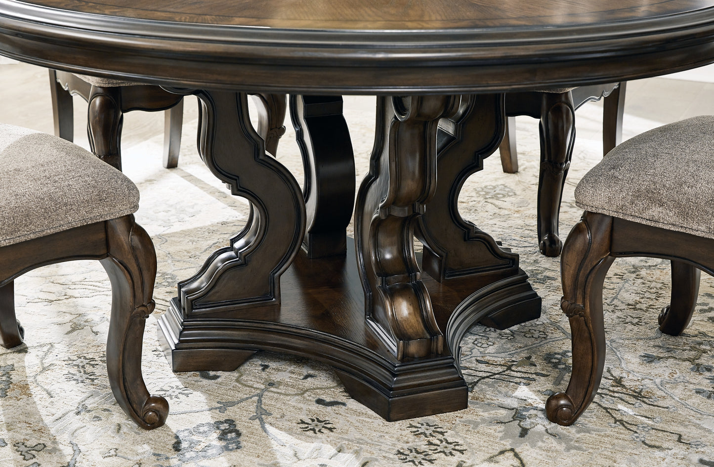 Maylee Dining Table and 4 Chairs Signature Design by Ashley®