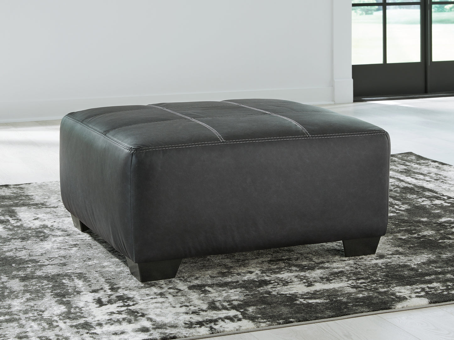 Brixley Pier Oversized Accent Ottoman Benchcraft®