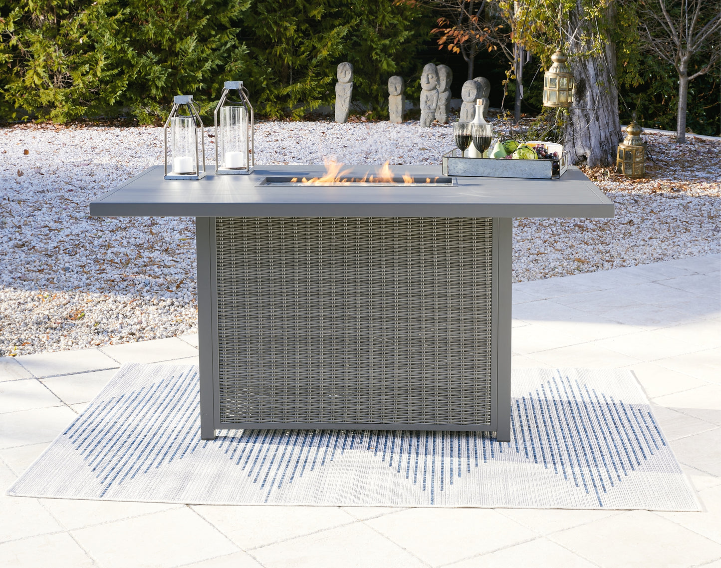 Palazzo Outdoor Bar Table and 6 Barstools Signature Design by Ashley®