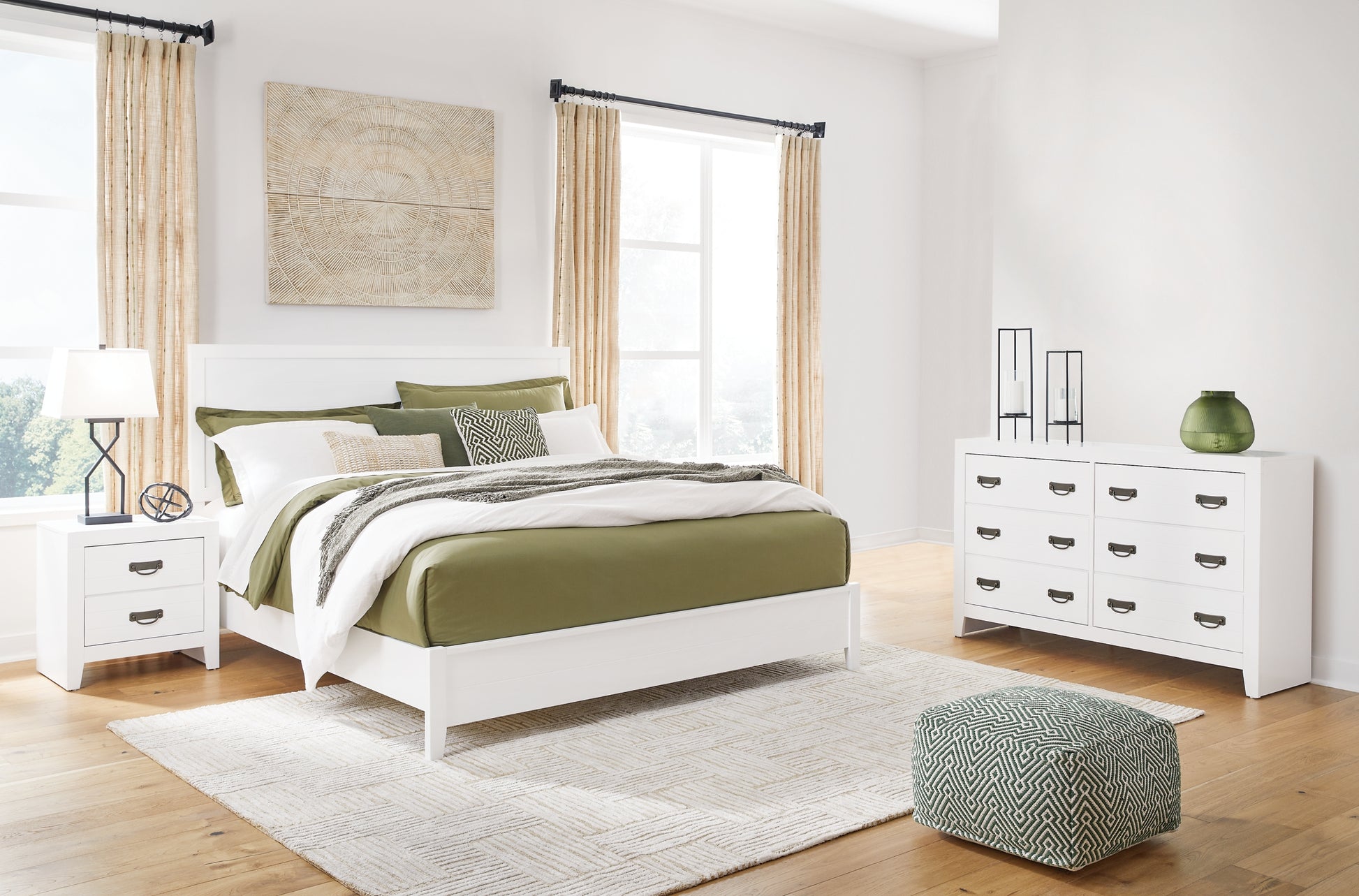 Binterglen Full Panel Bed with Dresser and 2 Nightstands Signature Design by Ashley®