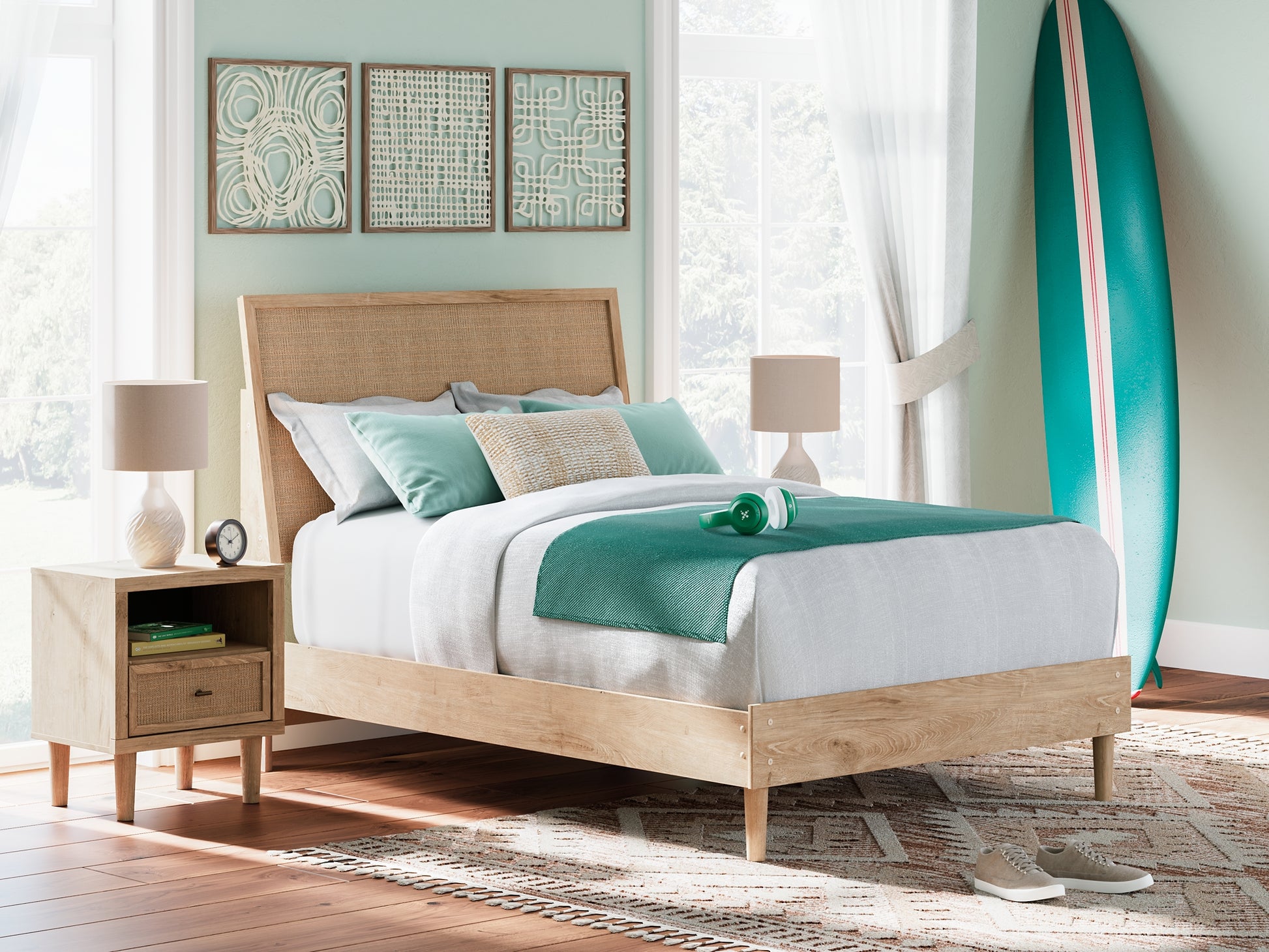 Cielden Full Panel Bed with Mirrored Dresser and Nightstand Signature Design by Ashley®