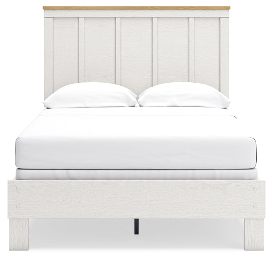 Linnocreek Full Panel Bed with Mirrored Dresser Benchcraft®