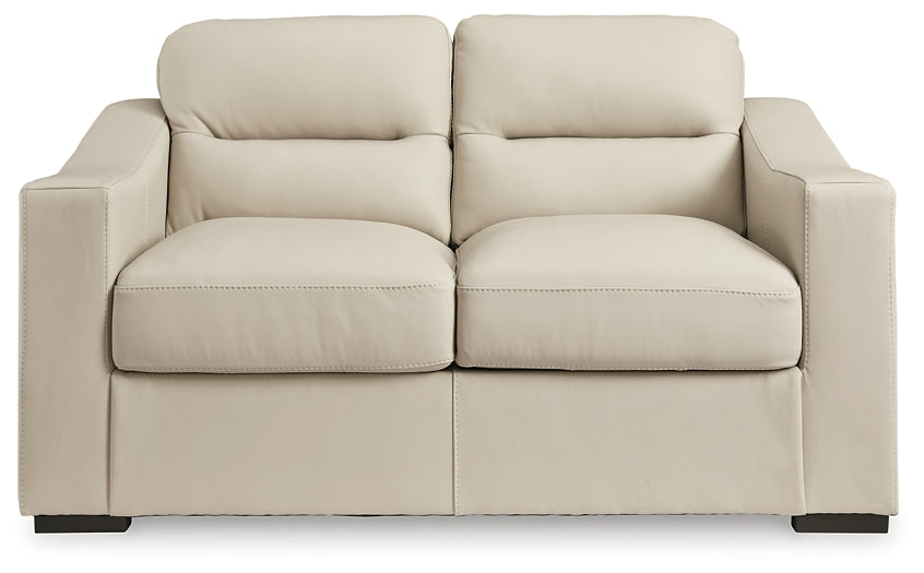 Treasure Trove Loveseat Signature Design by Ashley®