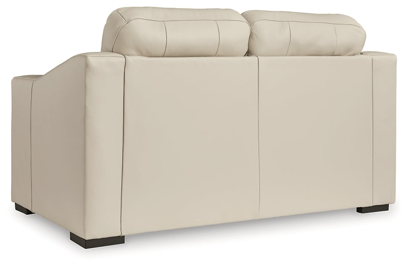 Treasure Trove Loveseat Signature Design by Ashley®