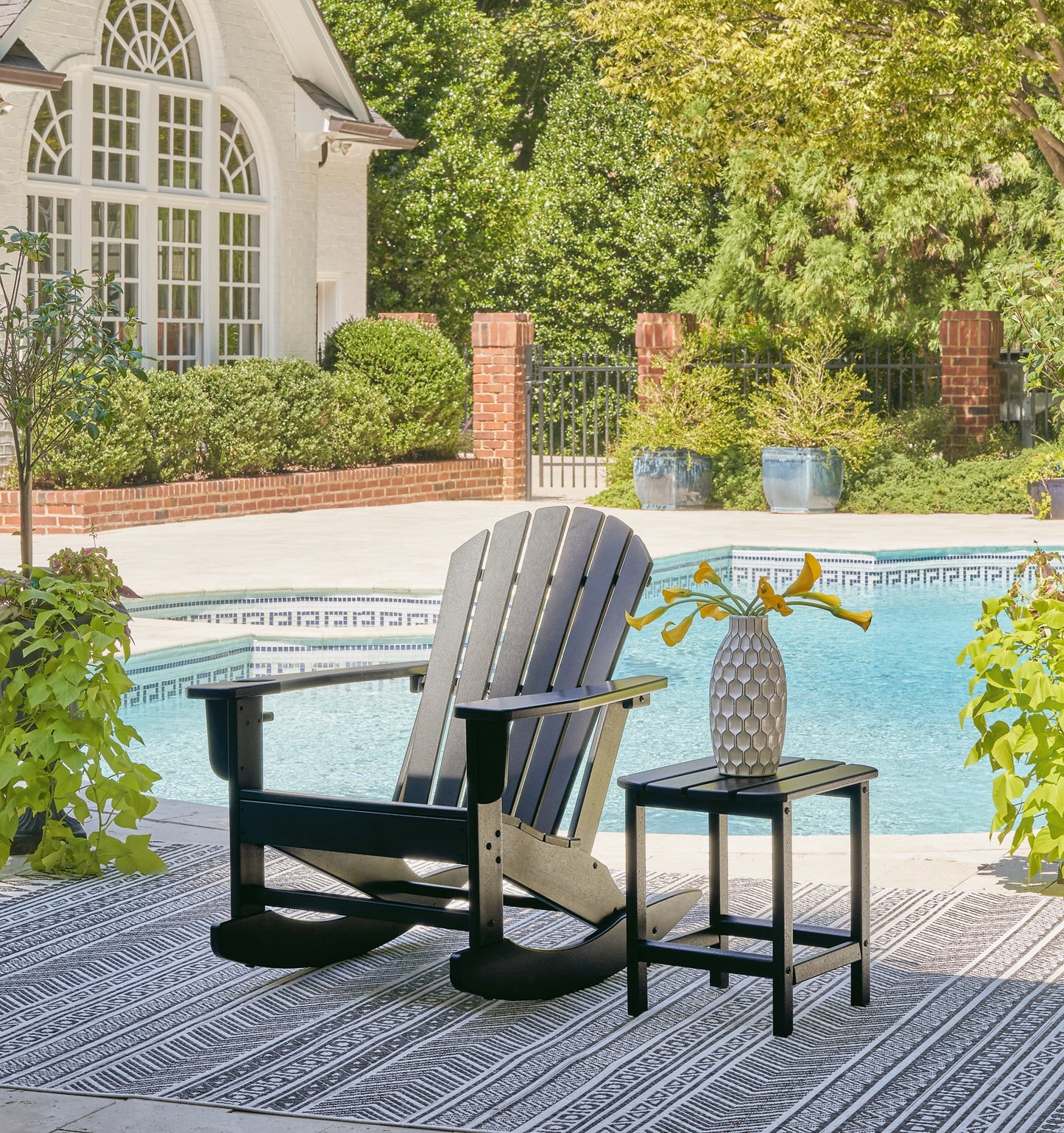 Sundown Treasure Outdoor Chair with End Table Signature Design by Ashley®