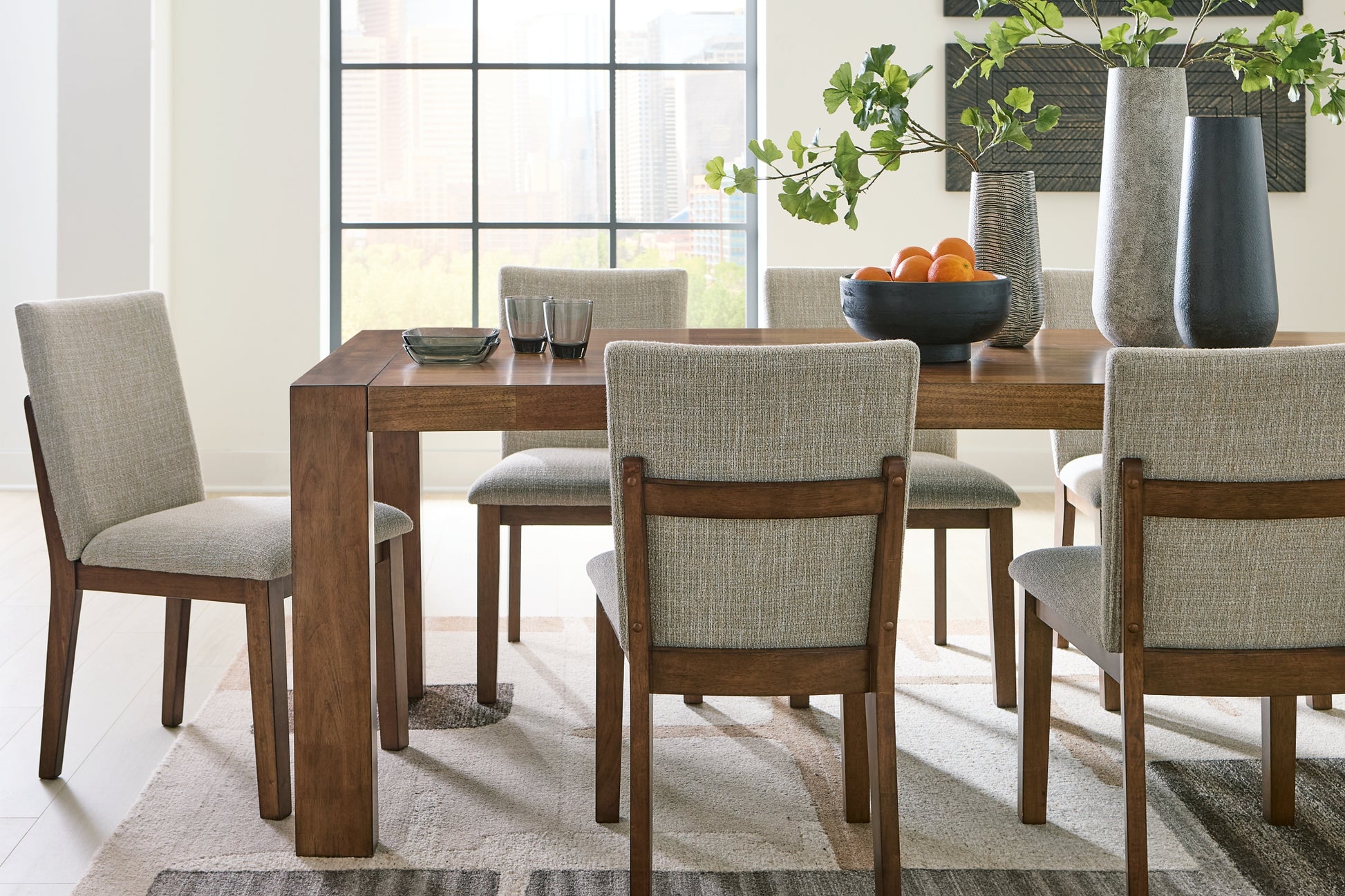 Kraeburn Dining Table and 8 Chairs Benchcraft®